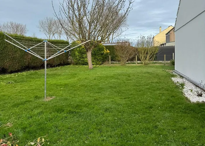 Holiday home Le Rivage, Maison Avec Jardin Proche De La *